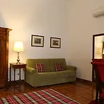 Houspitality Caesar Bed & Breakfast