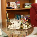 Houspitality Caesar Bed & Breakfast