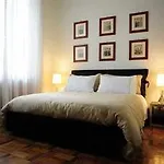 Houspitality Caesar Bed & Breakfast 4*