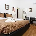Houspitality Caesar 4* Řím