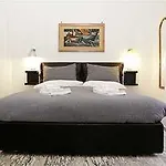 Houspitality Caesar Bed & Breakfast 4*