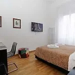 Houspitality Caesar Bed & Breakfast 4*