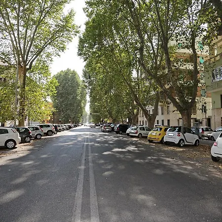 Frühstückspension Houspitality Caesar 4*