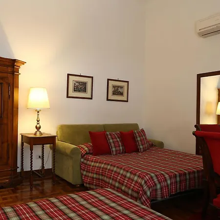 هاوسبيتاليتي سيزار بيد آند بريكفاست روما