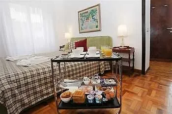 Houspitality Caesar Alojamento de Acomodação e Pequeno-almoço Roma